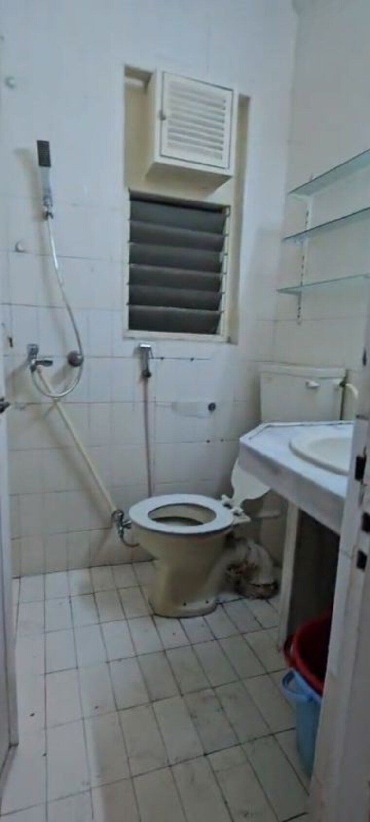 Bathroom, siddharth nagar 2 Bedroom 600 Sq.Ft. Apartment In Siddharth Nagar Mumbai 10417952
