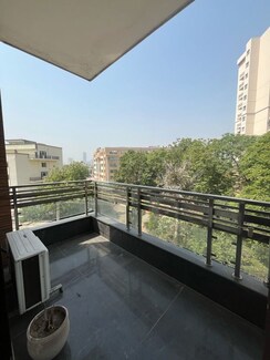 2 BHK Builder Floor For Rent in Sushant Lok III