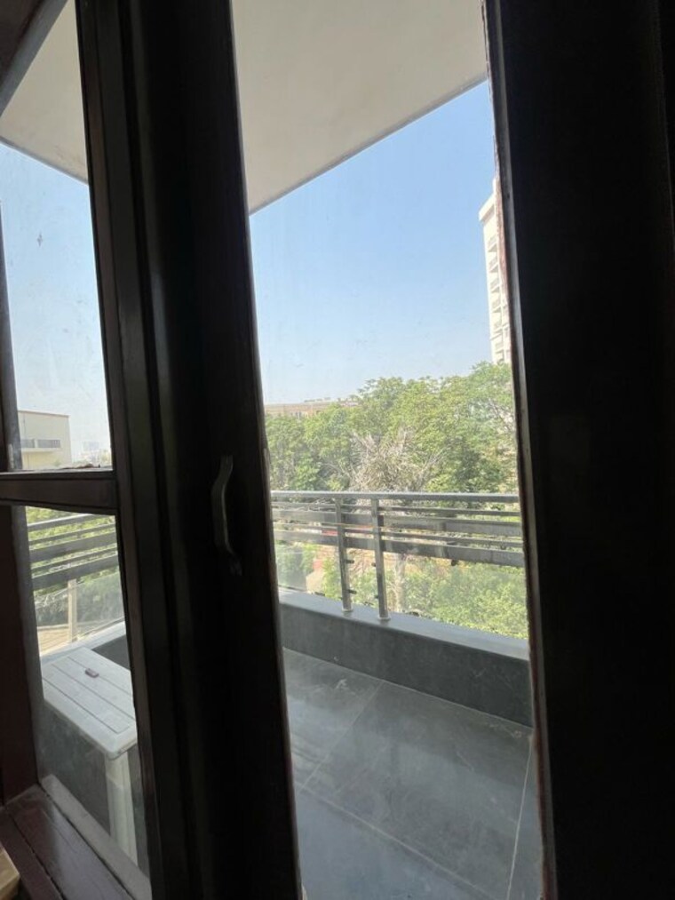 Balcony, sushant lok iii 2 Bedroom 2000 Sq.Ft. Builder Floor In Sushant Lok Iii Gurgaon 10417972