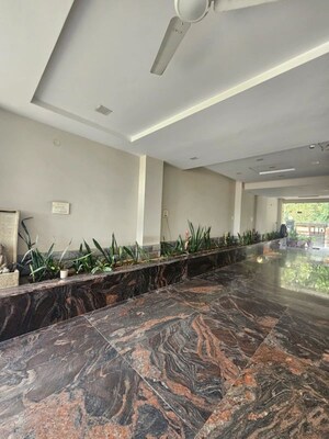 Plot Area in 2 BHK Builder Floor at Sushant Lok Iii – for Rent