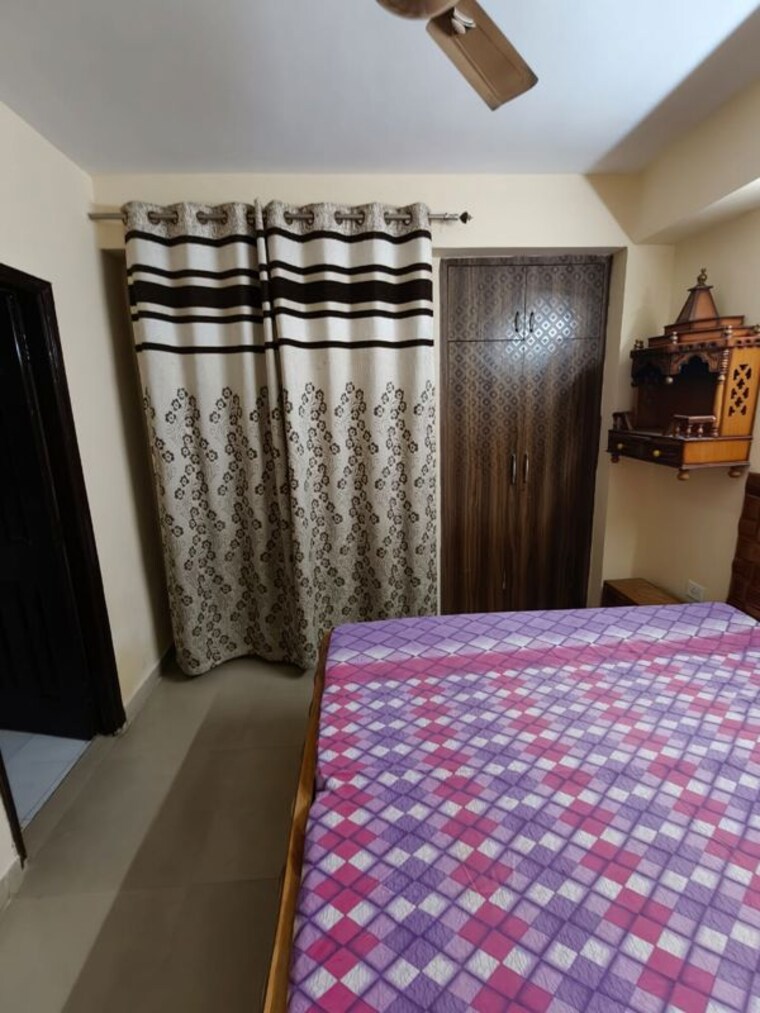 Bedroom, antriksh-golf-view-ii 3 Bedroom 1345 Sq.Ft. Apartment In Sector 78 Noida 10417971