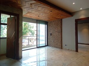 Room in 4 BHK Apartment at Ganges Castle, New Alipore – for Sale