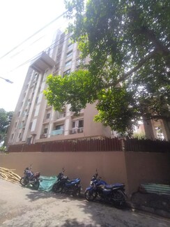 4 BHK + Servant Room Apartment For Sale in Ganges Castle