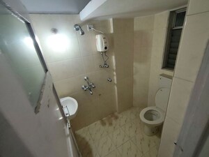 Bathroom in 1 BHK Apartment at HDIL Dheeraj Upvan 1, Borivali East – for Rent