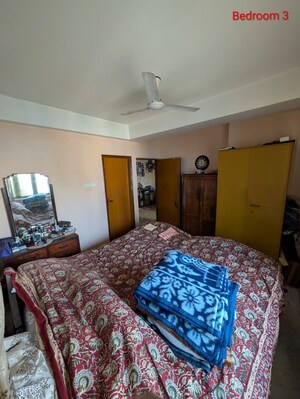 Bedroom in 4 BHK Apartment at Mani Maniam, Gariahat – for Sale
