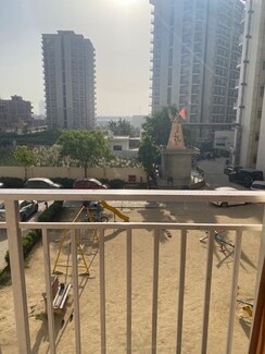 2 BHK Apartment For Sale in Suncity Avenue 102