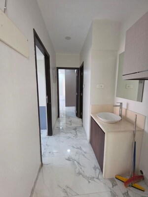 Building Lobby in 3 BHK Apartment at Raheja Sherwood, Goregaon East – for Rent