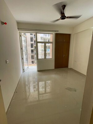 Room in 4 BHK Apartment at Mittal Rajnagar Residency, Raj Nagar Extension – for Sale