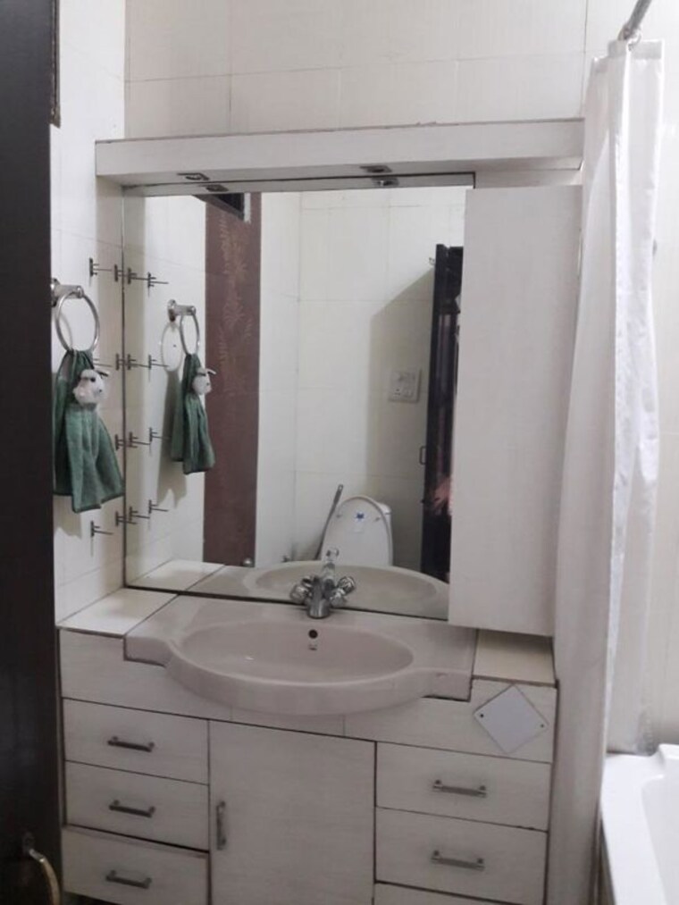 Bathroom, haibowal kalan 2 Bedroom 100 Sq.Yd. Independent House In Haibowal Kalan Ludhiana 10418146