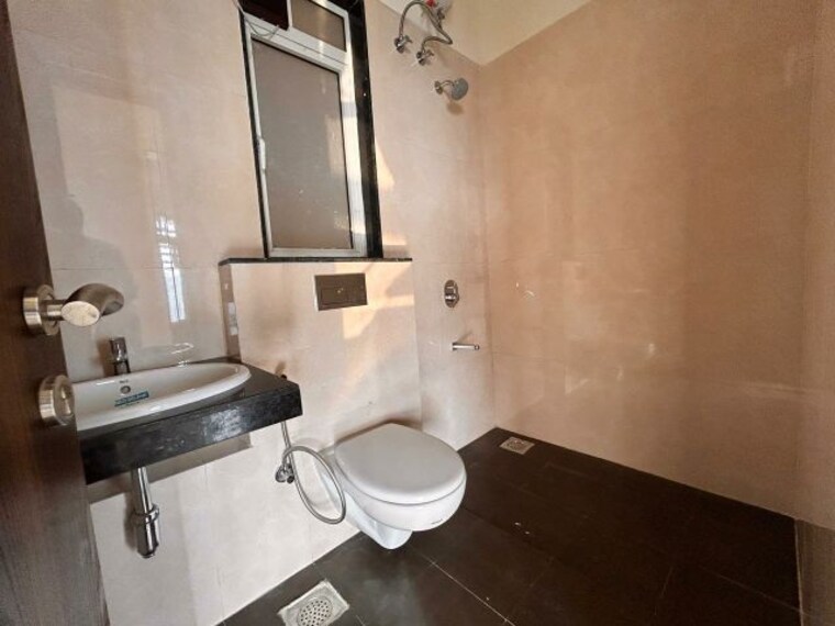Bathroom, sheth-avante 1 Bedroom 600 Sq.Ft. Apartment In Kanjurmarg West Mumbai 10418182