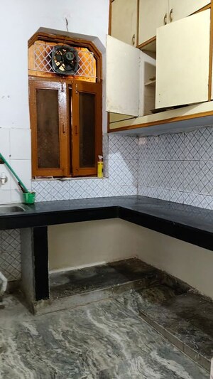 Kitchen in 2.5 BHK Builder Floor at Ip Colony – for Rent