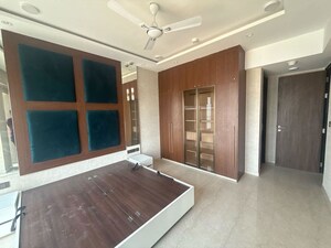 Room in 4 BHK Apartment at Lodha Kiara, Worli – for Sale