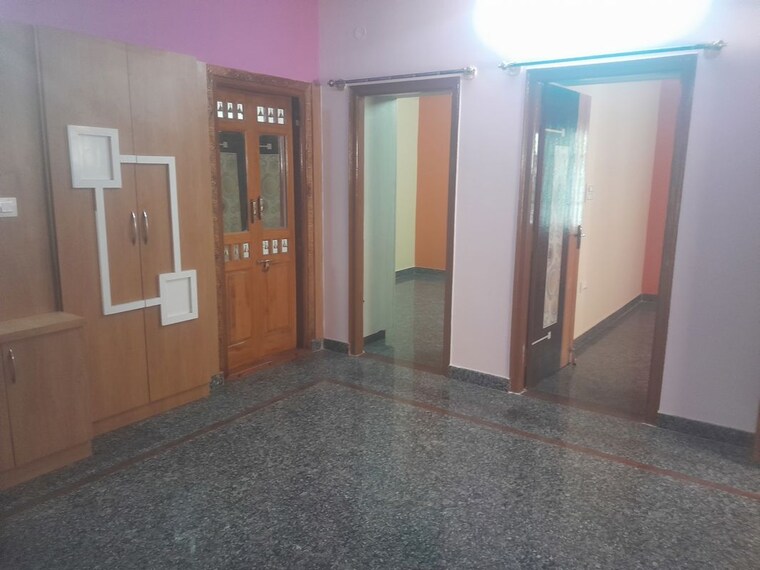 Room, nri layout 3 Bedroom 1500 Sq.Ft. Builder Floor In Nri Layout Bangalore 10418214