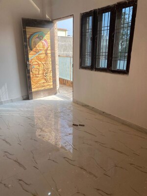 Room in 2 BHK Apartment at Nijampur Malhaur – for Rent