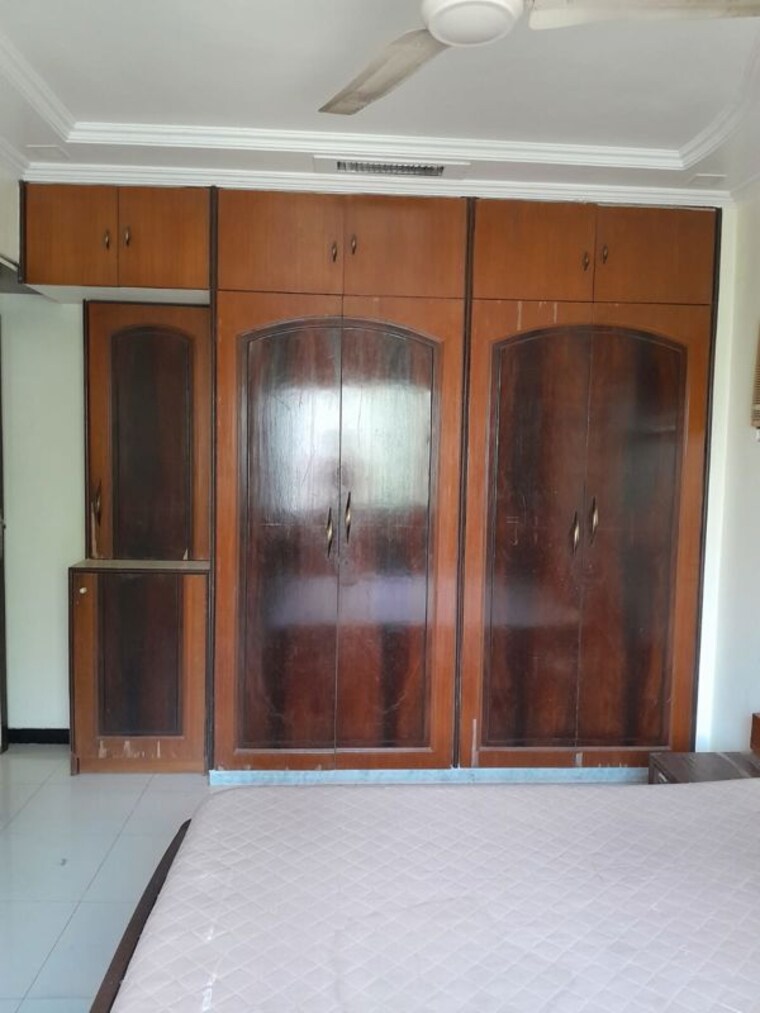 Room, borivali east 1 Bedroom 450 Sq.Ft. Apartment In Borivali East Mumbai 10418213