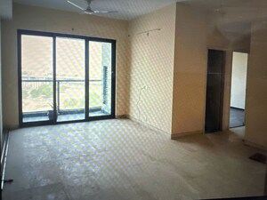 Room in 3 BHK Apartment at Paras Dews, Sector 106 – for Sale