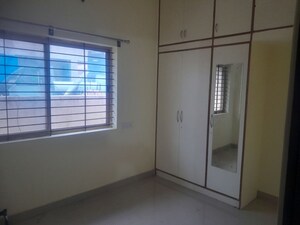 Room in 3 BHK Builder Floor at Akshya Nagar – for Rent