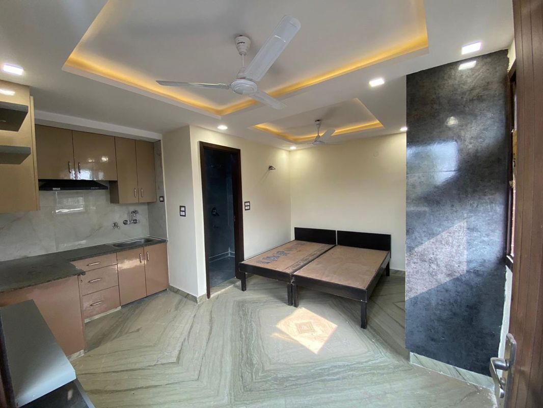 1 RkBuilder Floor For Rent in West Patel Nagar