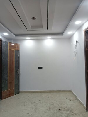 Room in 2 BHK Builder Floor at Govindpuri – for Rent