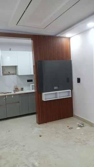 Bathroom in 2 BHK Builder Floor at Govindpuri – for Rent