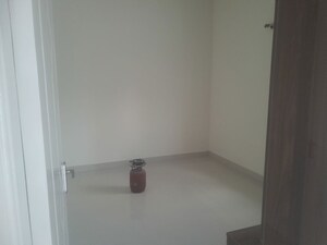 Room in 2 BHK Builder Floor at Akshya Nagar – for Rent