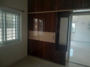 Room in 2 BHK Builder Floor at Akshya Nagar – for Rent