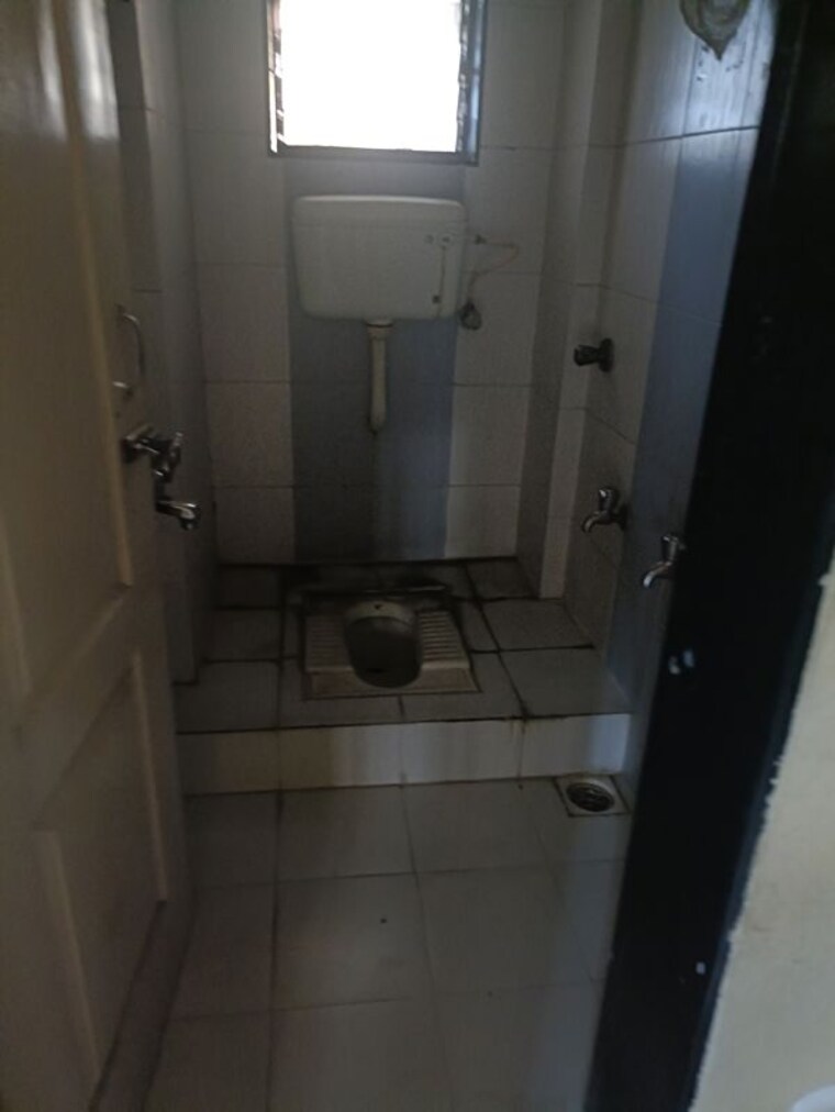 Bathroom, amrut-aangan 1 Bedroom 680 Sq.Ft. Apartment In Kalwa Thane 10418289