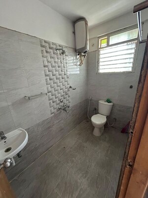 Bathroom in 2 BHK Apartment at Srinivasa Mansion, Hbr Layout – for Rent