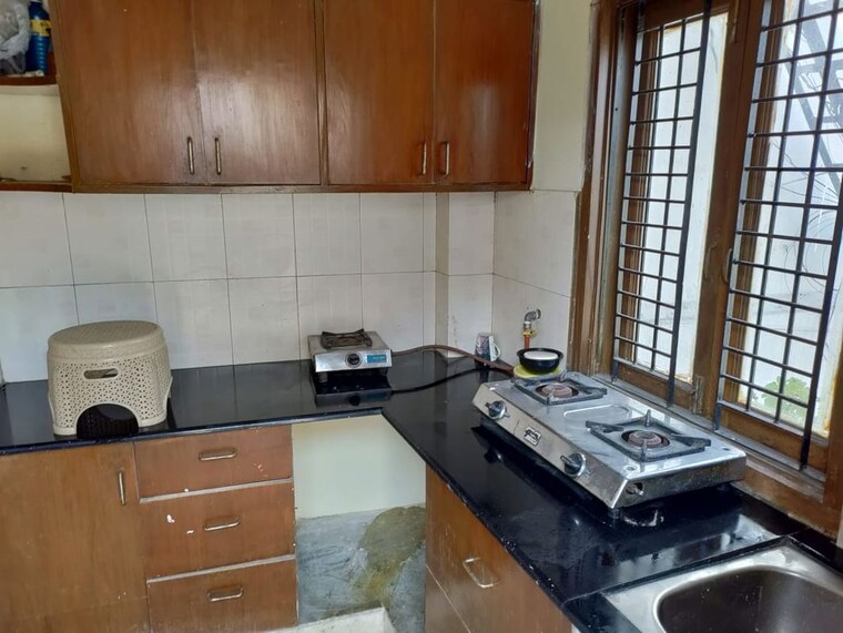 Kitchen, west patel nagar 1 RK 25 Sq.Yd. Builder Floor In West Patel Nagar Delhi 10418290