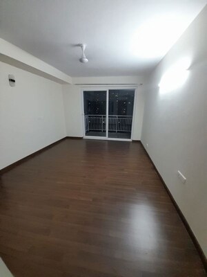 Room in 4 BHK Apartment at BPTP Mansions Park Prime, Sector 66 – for Sale