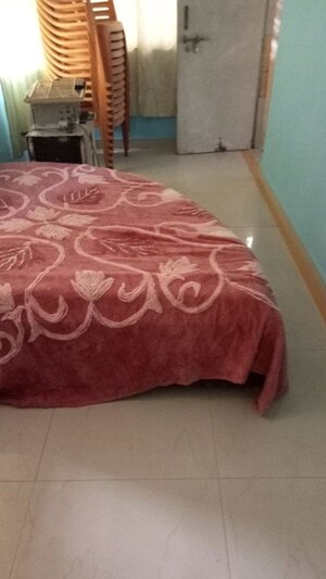 Bedroom in 1 BHK Apartment at Navpada – for Rent