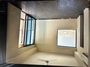 Room in 4 BHK Apartment at Paras Dews, Sector 106 – for Sale