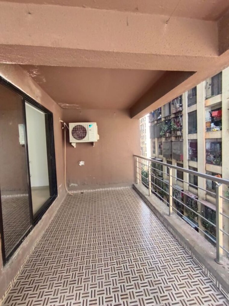 Balcony, mm-spectra 2 Bedroom 940 Sq.Ft. Apartment In Chembur Mumbai 10418327