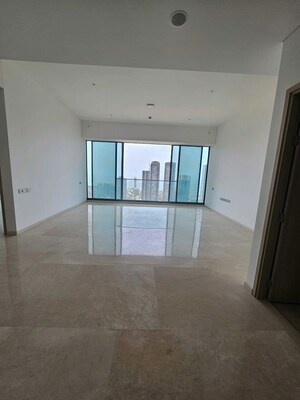 Room in 4 BHK Apartment at Rustomjee Crown, Prabhadevi – for Sale