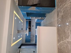 4 BHK + Pooja Room,Servant Room,Extra Room Builder Floor For Sale in Sushant Lok 2
