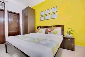 Bedroom in 1 BHK Builder Floor at Saket – for Rent