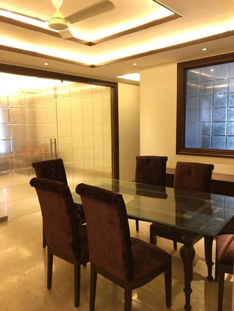 Living Room, nehru enclave 4 Bedroom 1000 Sq.Yd. Builder Floor In Nehru Enclave Delhi 10418390