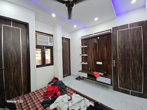 Bedroom in 2 BHK Builder Floor at West Patel Nagar – for Rent