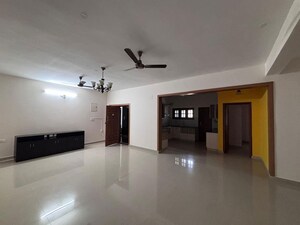 Living Room in 3 BHK Builder Floor at Jayanagar – for Rent