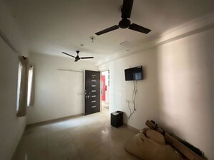 Team Area in 3 BHK Apartment at Gaur City 2 - 14th Avenue, Sector 16c Greater Noida – for Sale