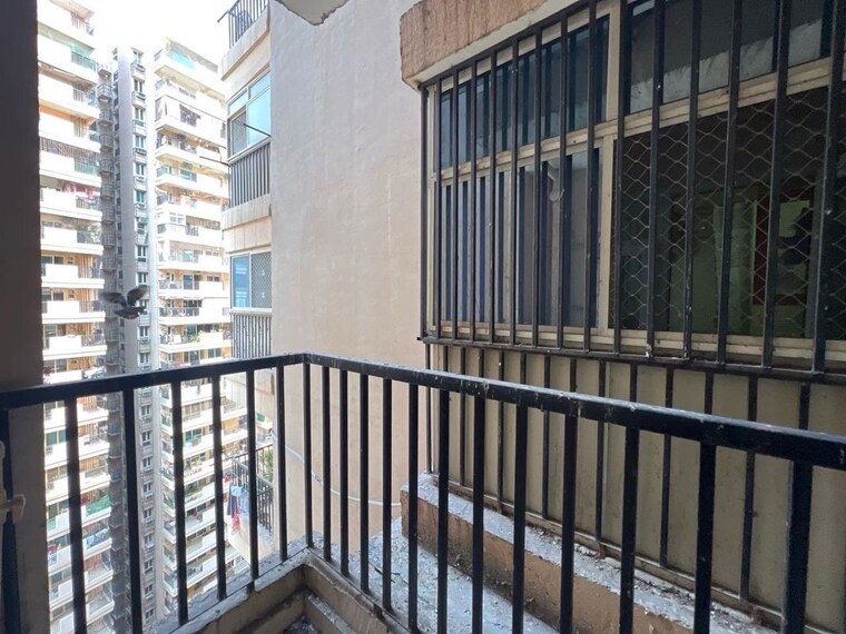 Balcony, gaur-city-2-14th-avenue 3 Bedroom 1175 Sq.Ft. Apartment In Sector 16c Greater Noida Greater Noida 10418409