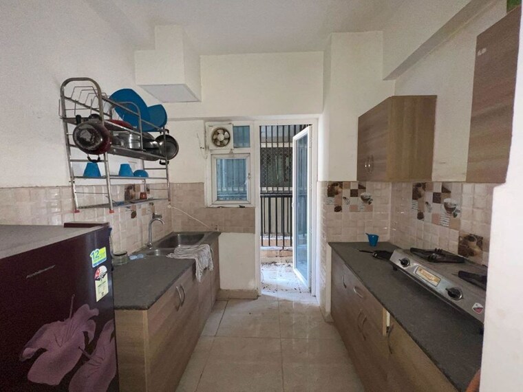 Kitchen, gaur-city-2-14th-avenue 3 Bedroom 1175 Sq.Ft. Apartment In Sector 16c Greater Noida Greater Noida 10418409