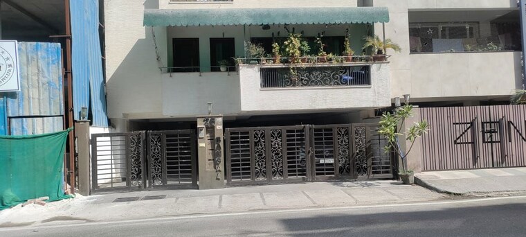 Exterior View, navjeevan vihar 3 Bedroom 2200 Sq.Ft. Builder Floor In Navjeevan Vihar Delhi 10418434