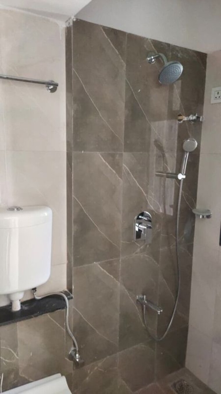 Bathroom, worli 2 Bedroom 525 Sq.Ft. Apartment In Worli Mumbai 10412619