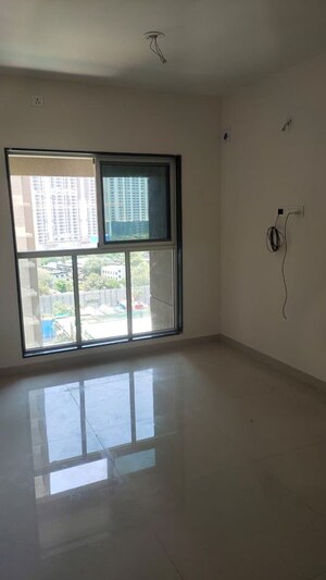 Room in 2 BHK Apartment at Worli – for Rent