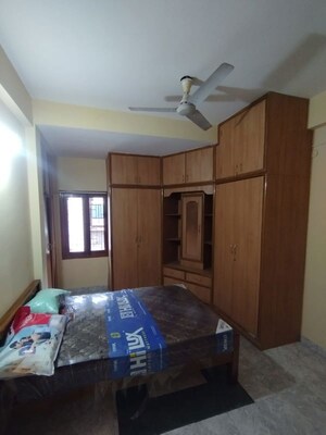 Bedroom in 2 BHK Apartment at Frazer Town – for Rent