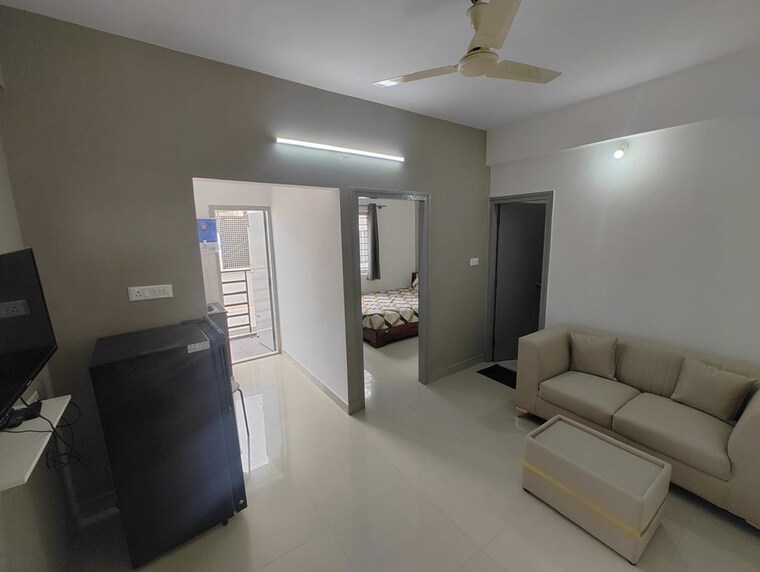 Living Room, keerthana-residency 1 Bedroom 600 Sq.Ft. Apartment In Kadubeesanahalli Bangalore 10418446