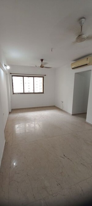 Room in 2.5 BHK Apartment at Lodha Splendora, Ghodbunder Road – for Sale