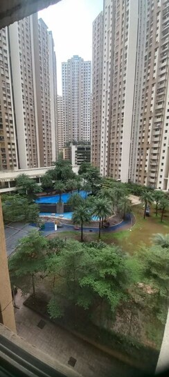 2.5 BHK Apartment For Sale in Lodha Splendora