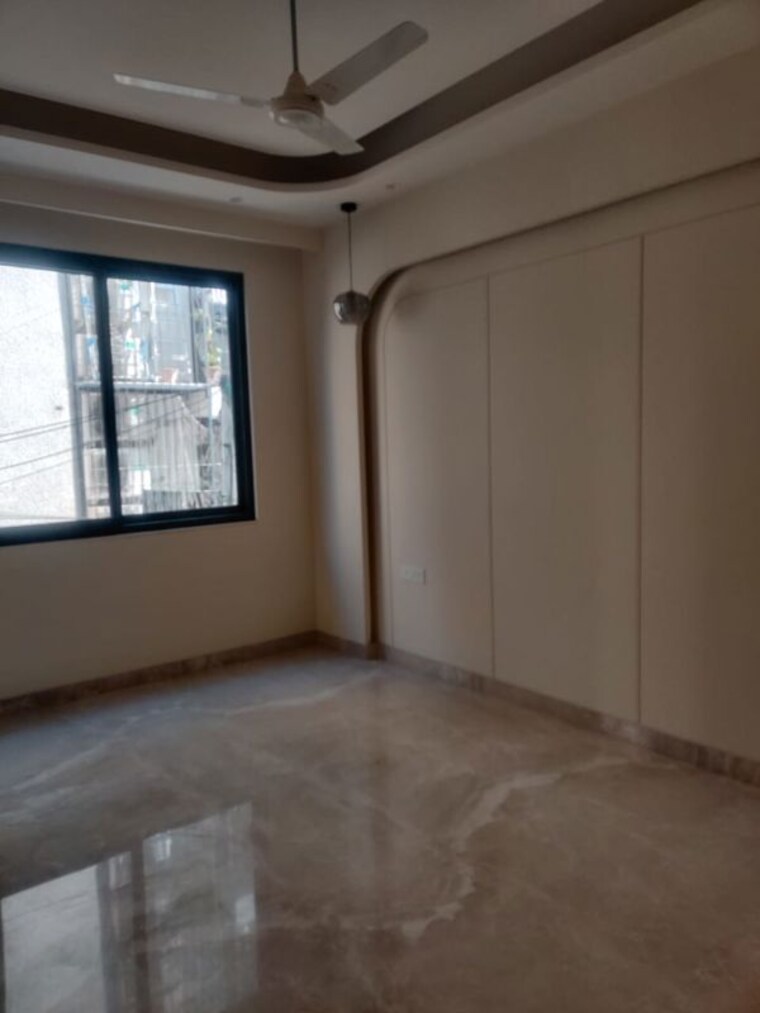 Room, navjeevan vihar 3.5 Bedroom 2200 Sq.Ft. Builder Floor In Navjeevan Vihar Delhi 10418444